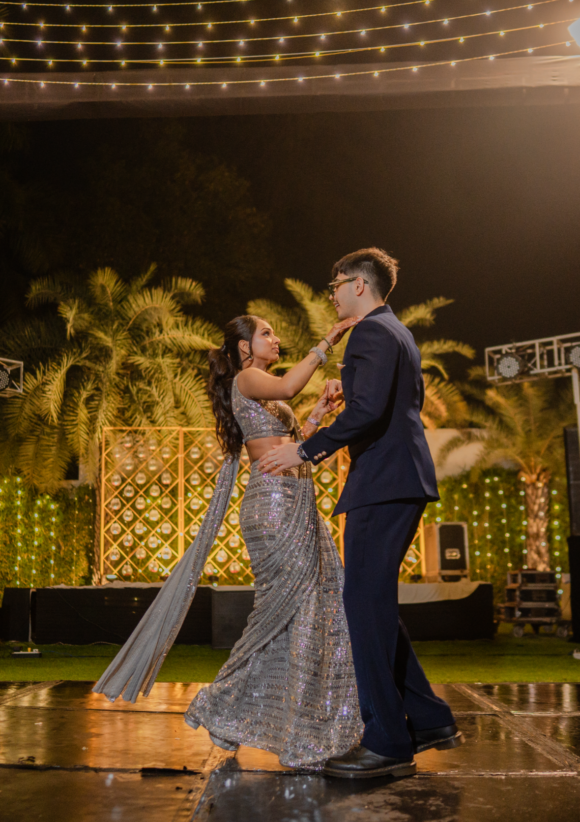Candid vs. Traditional Wedding Photography